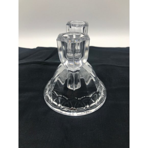 Vintage Imperial Glass Crocheted pattern dbl. light candleholder 40’s to 50’s - Picture 4 of 8